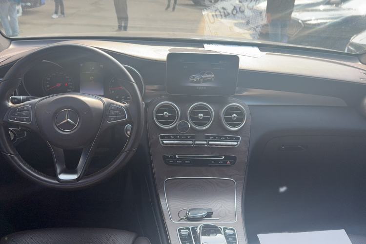 Used Mercedes-Benz GLC 2016 GLC 300 4MATIC Dynamic Model