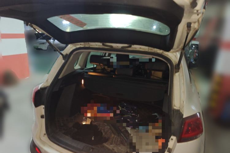 Used Zotye Domy X5 2015 1.5T Manual Luxury Version China IV Standard Trunk