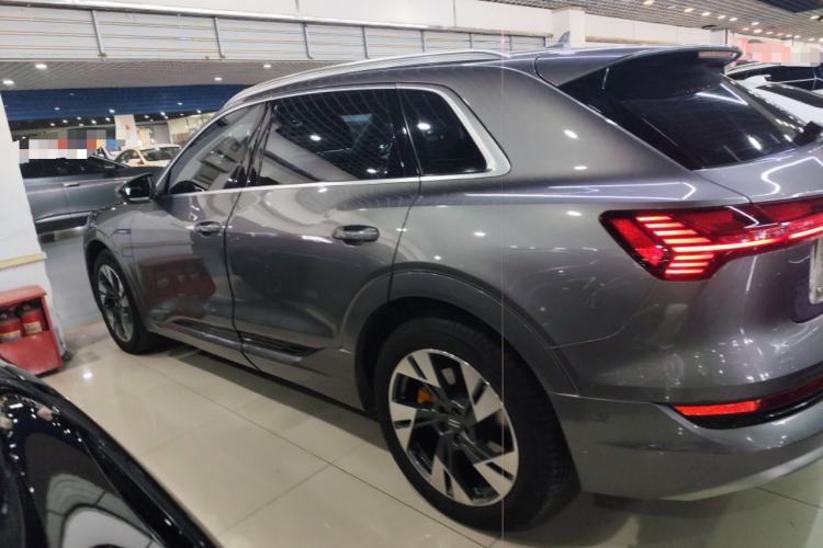 Used Audi e-tron 2019 55 quattro Technology Edition
