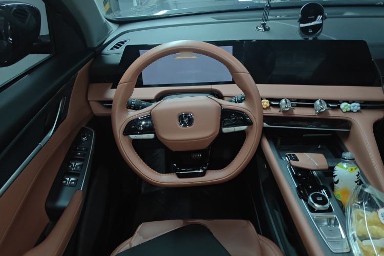 Used CHANGAN CS75 PLUS 2023 3rd Generation 1.5T Automatic Prestige Model
