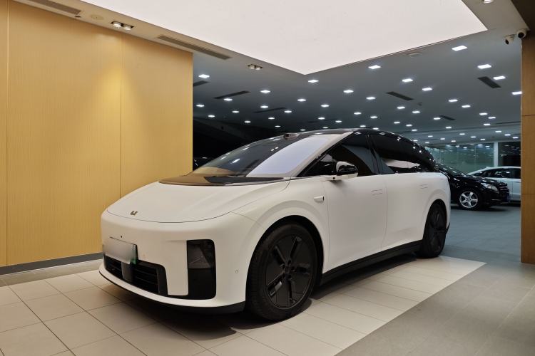 Used Li Auto Li Auto i8 2025 Model Standard Version