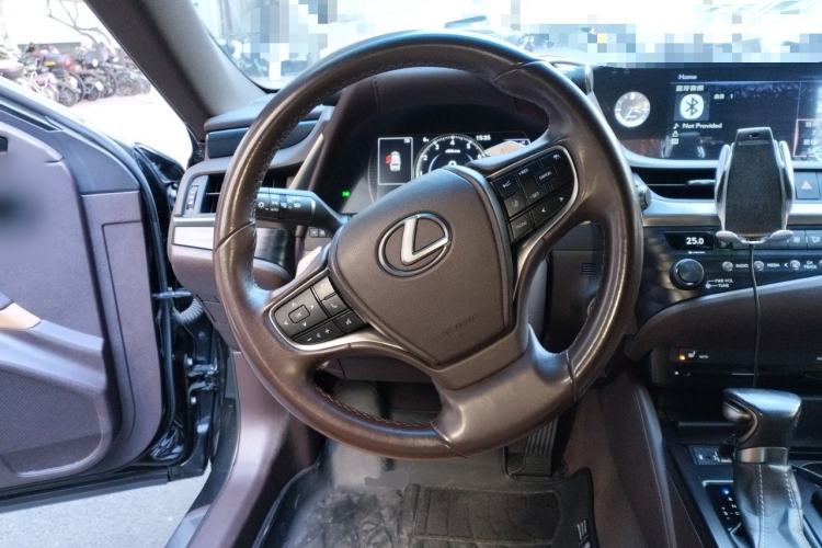 Used Lexus ES 2018 260 Excellence Edition China V Standard