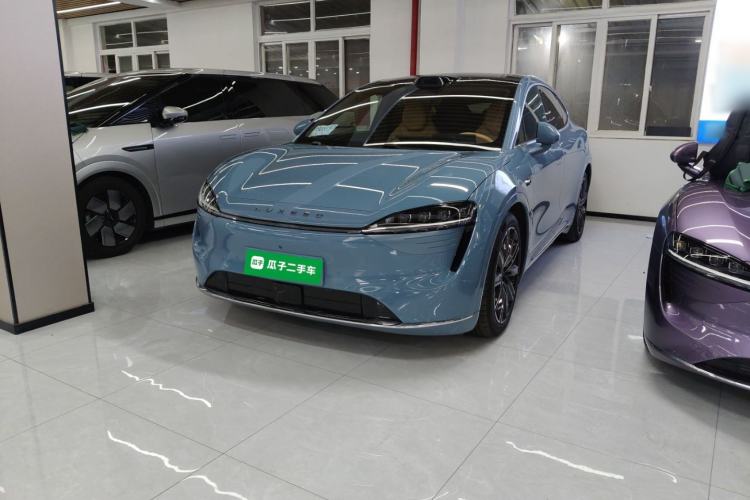 Used Hima Luxeed R7 2024 All-Electric 667 km Max