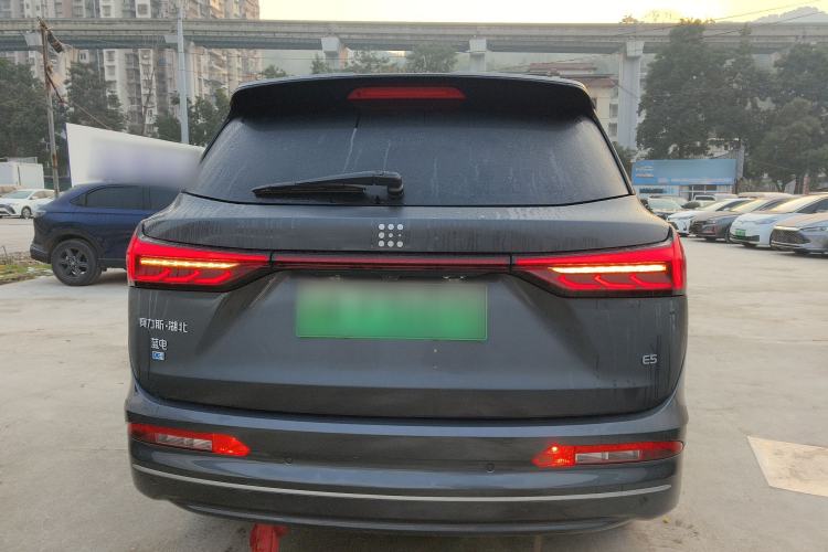 Used Landian E5 2024 Honor Edition 100KM Deluxe 7-Seater
