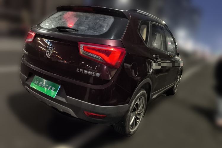 Used Baojun 560 2015 1.8L manual luxury version