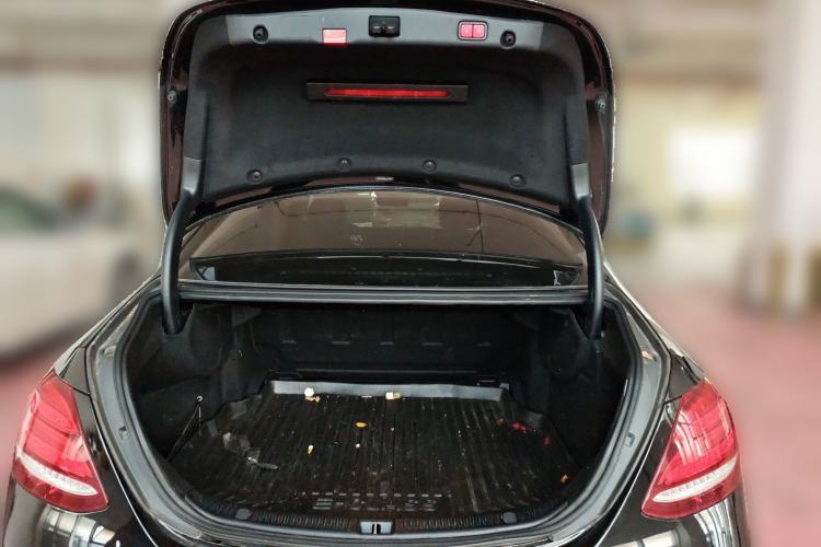 Used Mercedes-Benz E-Class 2020 E 300 L Sporty and Stylish Model Trunk