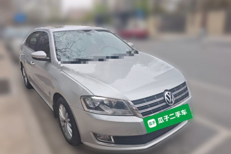 Used Volkswagen Lavida 2013 1.6L Automatic Luxury Edition Front Right 45 Deg