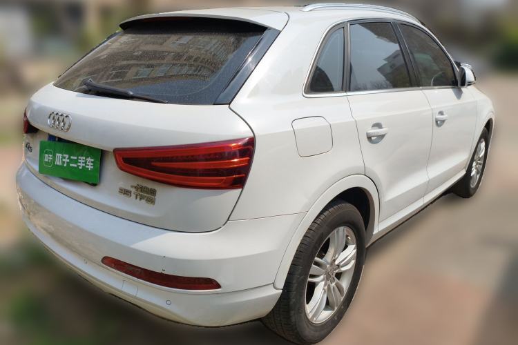 Used Audi Q3 2015 35 TFSI Comfort Model Rear Right 45 Deg