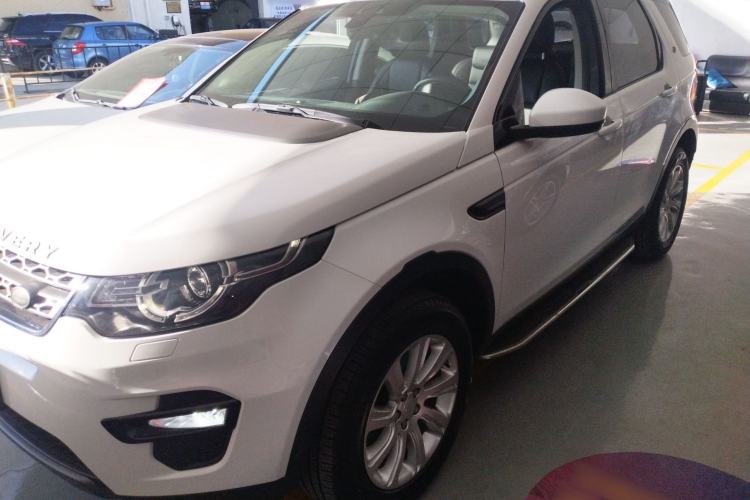 Used Land Rover Discovery Sport 2018 240 PS SE Version