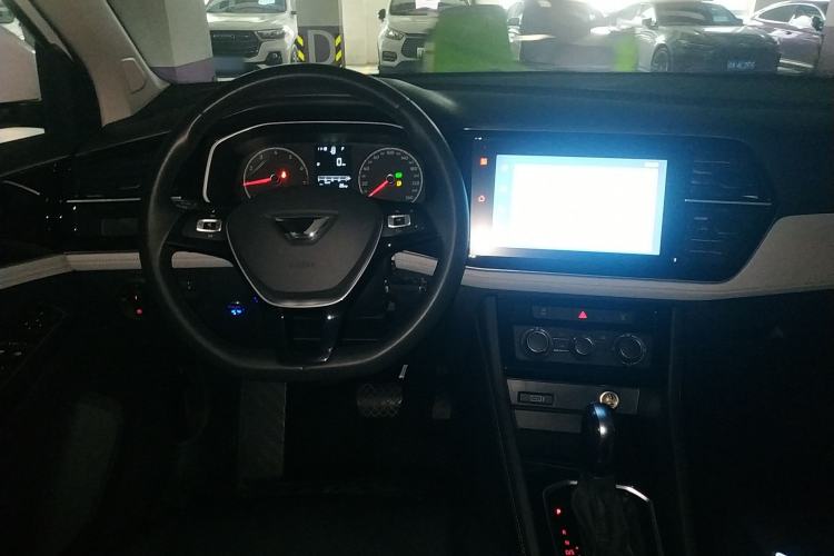 Used Jetta VS5 2022 280TSI Automatic Trend Edition