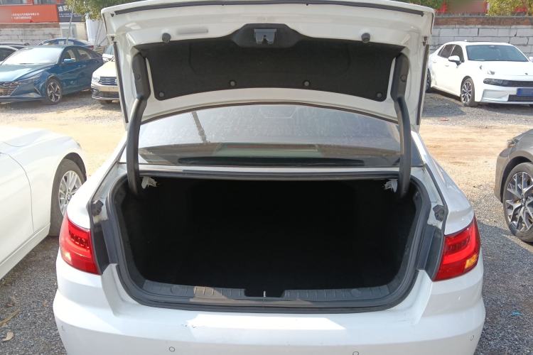 Used Geely Auto Emgrand GL 2017 1.8L DCT Elite Model Trunk