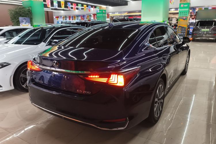 Used Lexus ES 2021 200 Excellence Edition