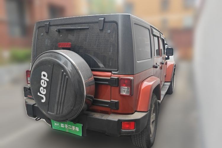 Used Jeep Wrangler 2014 2.8TD Sahara Four-Door Edition Rear Right 45 Deg