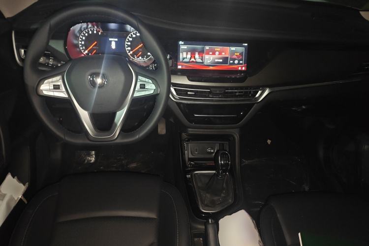 Used CHANGAN CS35PLUS 2021 Honor Million Edition 1.6L Manual Luxury Model
