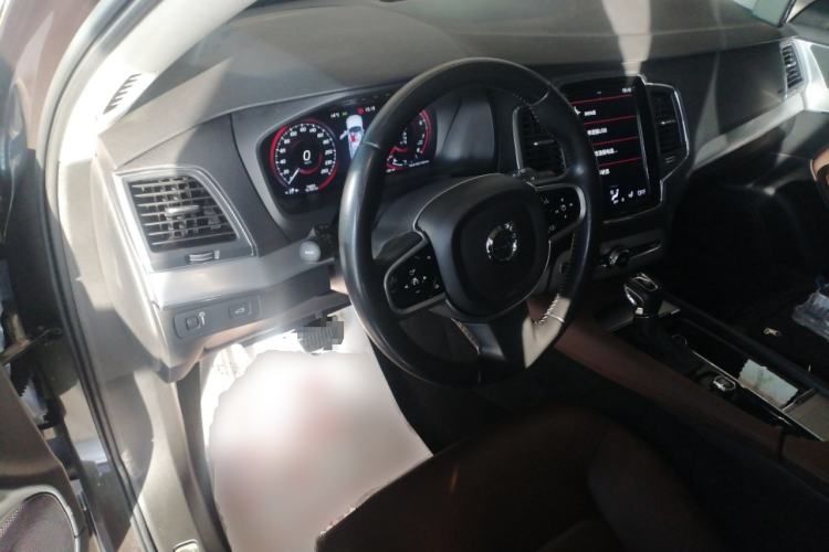 Used Volvo XC90 2019 T5 Zhiyi Edition 5-Seater China VI Standard
