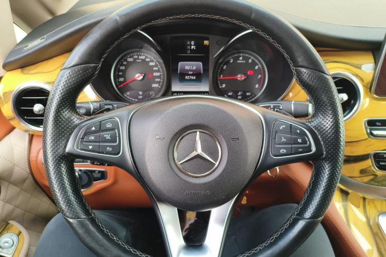 Used Mercedes-Benz V-Class 
