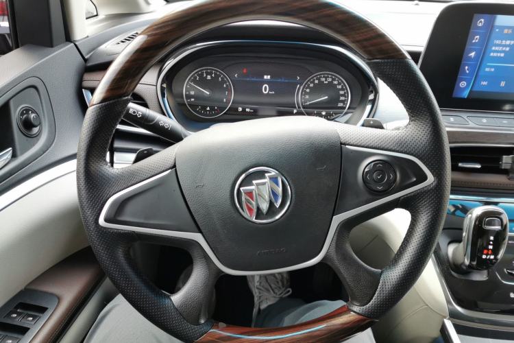 Used Buick GL8 2020 Land Cruiser Executive Class 652T Comfort Model