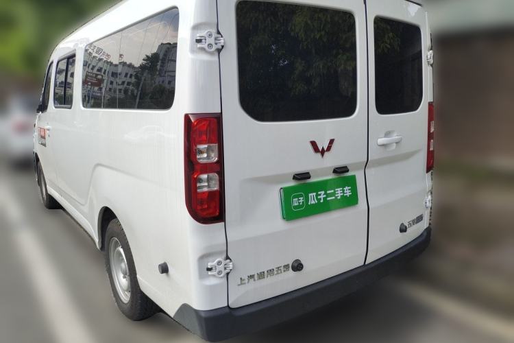 Used Wuling Yangguang 2026 Model, 440km Bus Comfort Edition, 6 Seats
