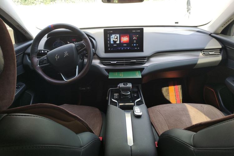 Used Hongqi E-QM5 2022 431 km Charge & Enjoy Edition