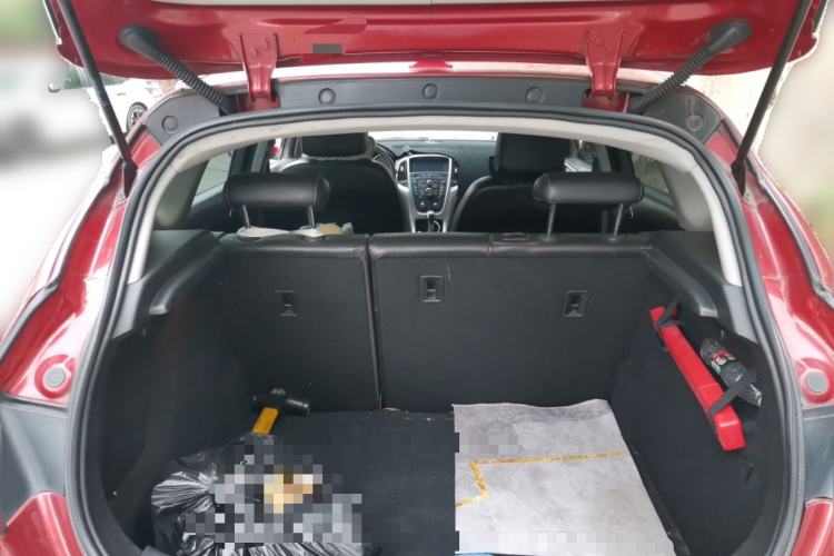 Used Buick GT 2014 XT 1.6L Automatic Fashion Edition Trunk