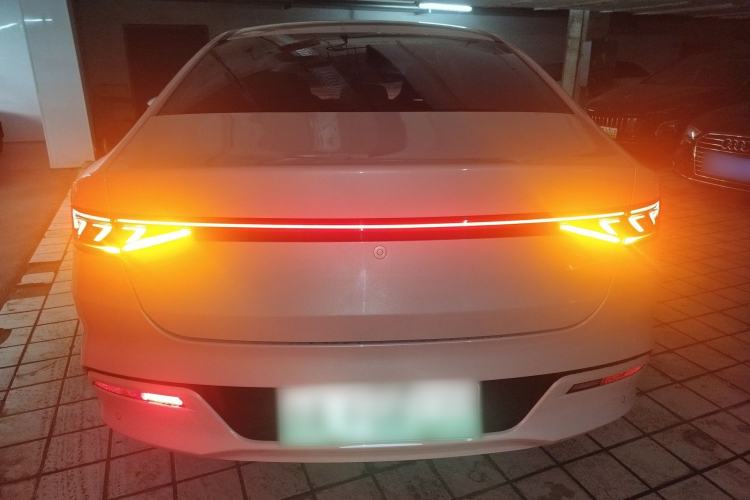 Used BYD Qin PLUS 2024 HONOR Edition DM-i 55KM Leading Model
