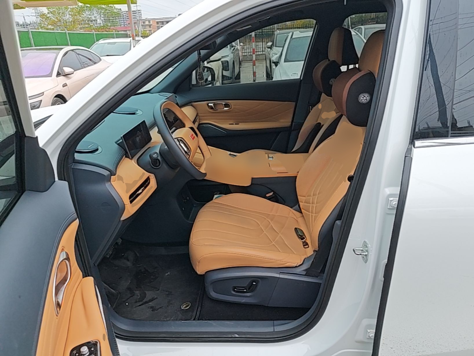 Geely Galaxy Xingjian 7 EM-i 2025 120km Exploration+ Version — снимка 17
