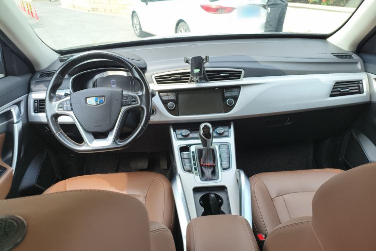 Used Geely Auto Emgrand X7 Sport 2016 1.8TD Automatic ZhiZun Version Interior 2