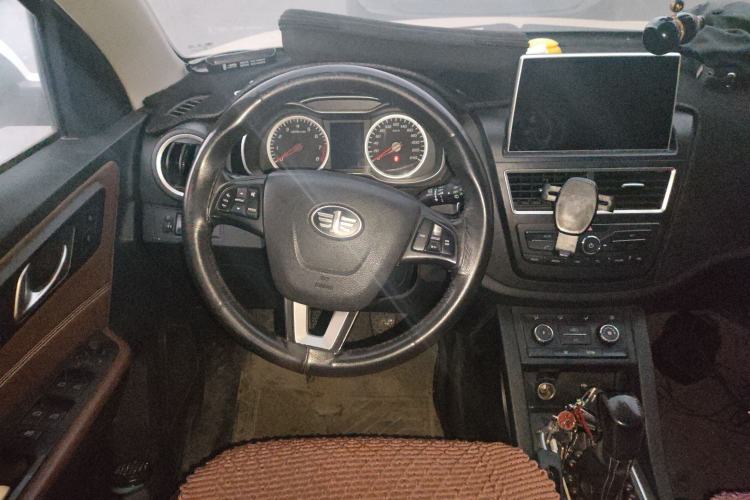 Used Bestune X40 2018 Internet Celebrity Edition 1.6L Manual Luxury Version