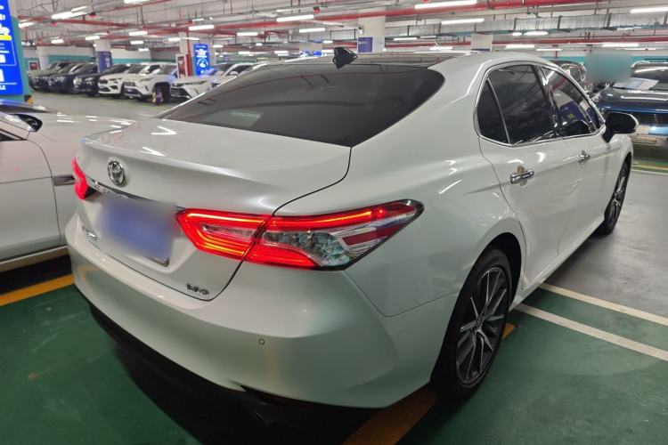 Used Toyota Camry 2021 2.5G Luxury Edition Rear Right 45 Deg