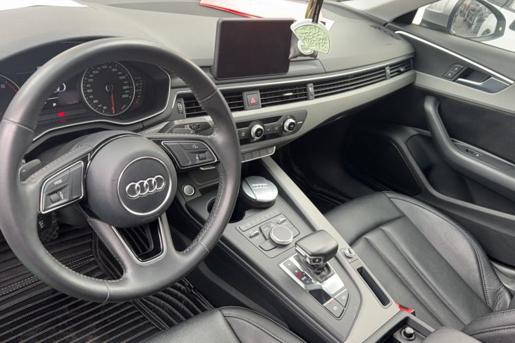Used Audi A4L 2017 Plus 40 TFSI Ambition Model