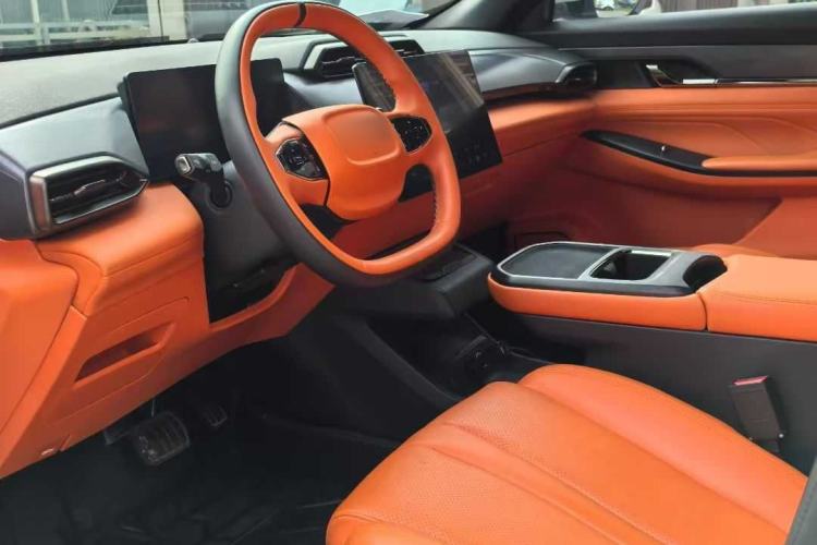 Used Dongfeng Aeolus L7 New Energy 2024 205 Plus Interior 1