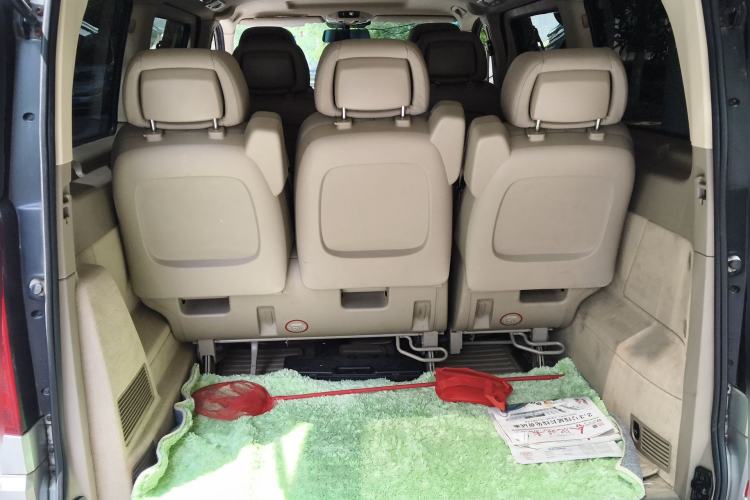 Used Mercedes-Benz Viano 2013 3.0L Comfort Edition
