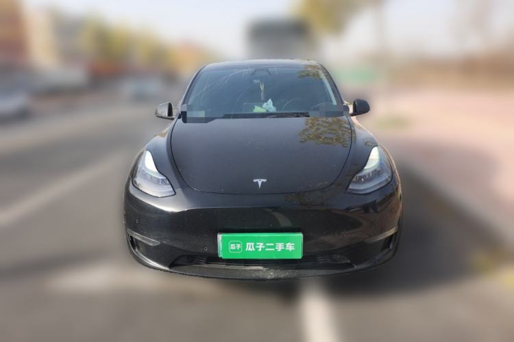 Used Tesla Model Y 2023 Long-Range All-Wheel-Drive Version