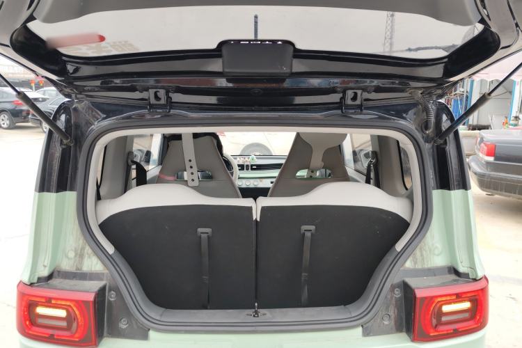 Used Wuling Hongguang MINIEV 2021 Macaron Sandwich Model 120 km Lithium Iron Phosphate