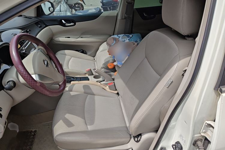 Used Nissan Tiida 2011 1.6L CVT Smart Version