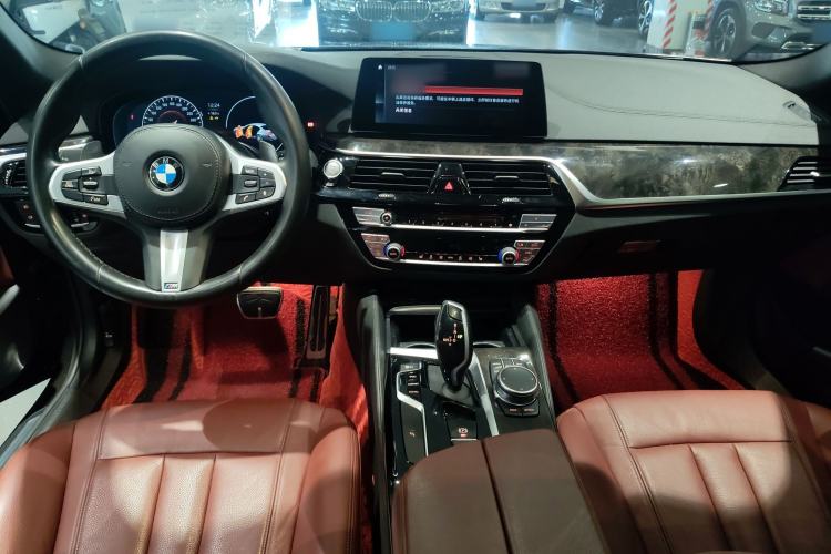 Used BMW 5 Series 2018 Restyled 530Li Leading Edition M Sport Package
