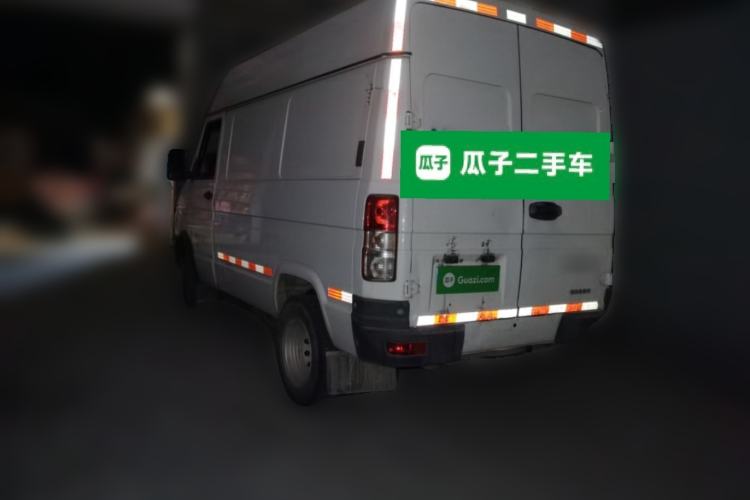 Used Iveco Daily 2017 2.8T V35 Box Truck Low Roof 3-Seater Model 43S5 Rear Left 45 Deg