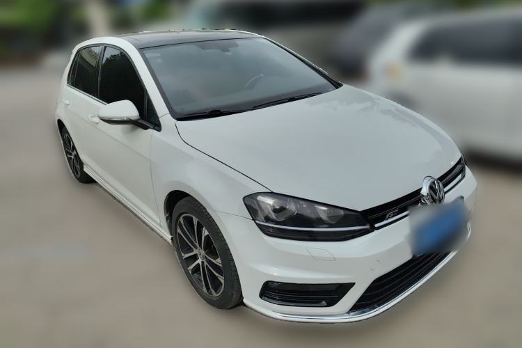 Used Volkswagen Golf 2016 1.4TSI Automatic R-Line Front Right 45 Deg
