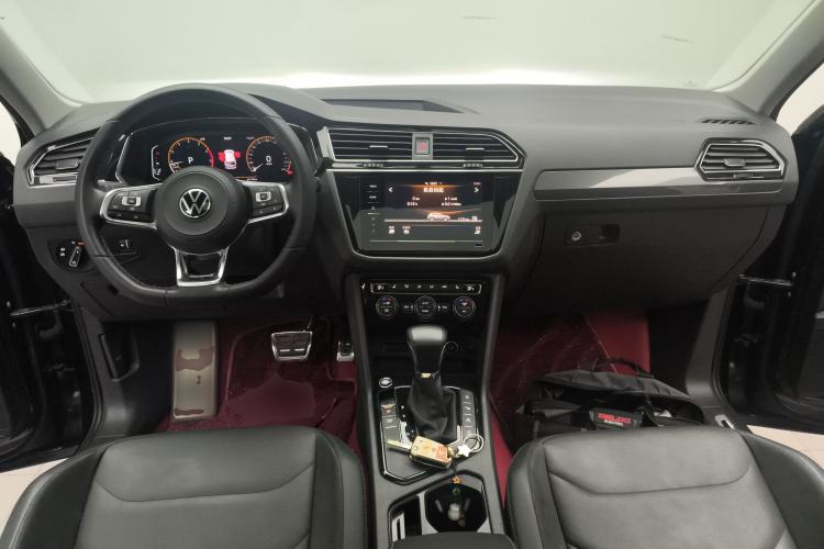 Used Volkswagen Tiguan L 2021 330TSI Automatic Two-Wheel Drive R-Line Enhanced Edition Center Console