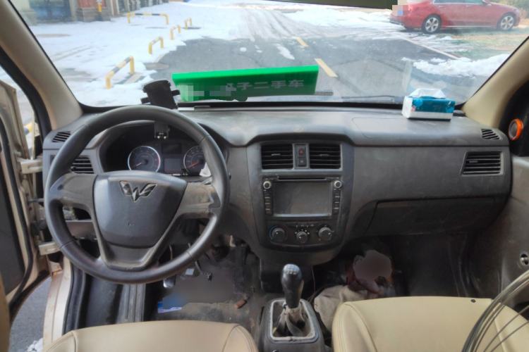 Used Wuling Rongguang 2014 1.5L S Base Version