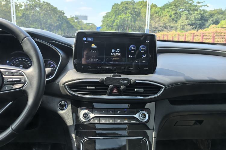 Used Hyundai Santa Fe 2019 380 TGDi DLX Automatic Two-Wheel Drive Prestige Plus Version China VI Standard
