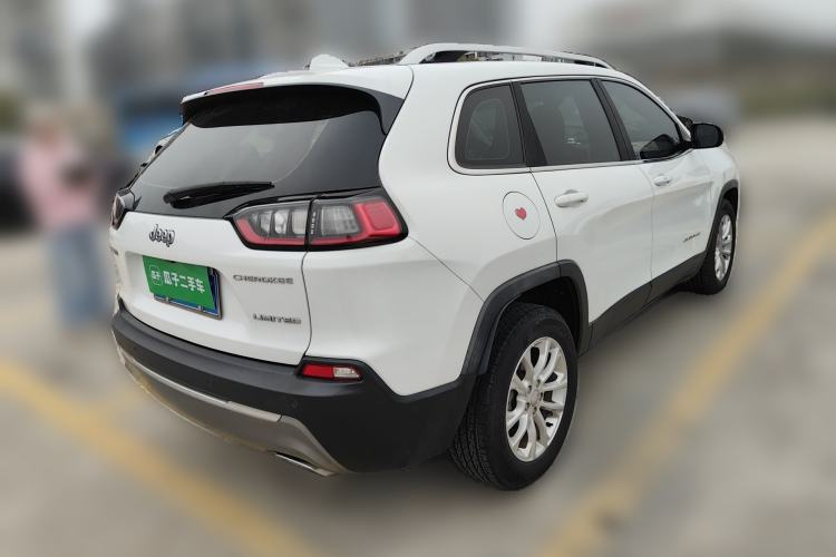 Used Jeep Cherokee 2019 2.0T Two-Wheel Drive Smart Enjoyment Version China V Rear Right 45 Deg