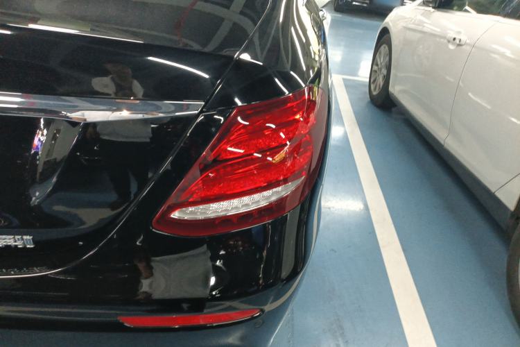 Used Mercedes-Benz E-Class 2020 E 300 L Sporty and Stylish Model Exterior 3