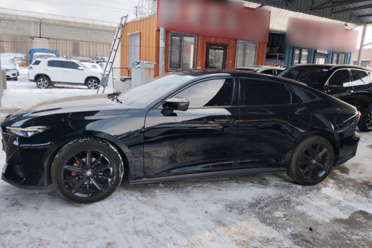 Used Changan UNI-V 2022 1.5T Prestige Version
