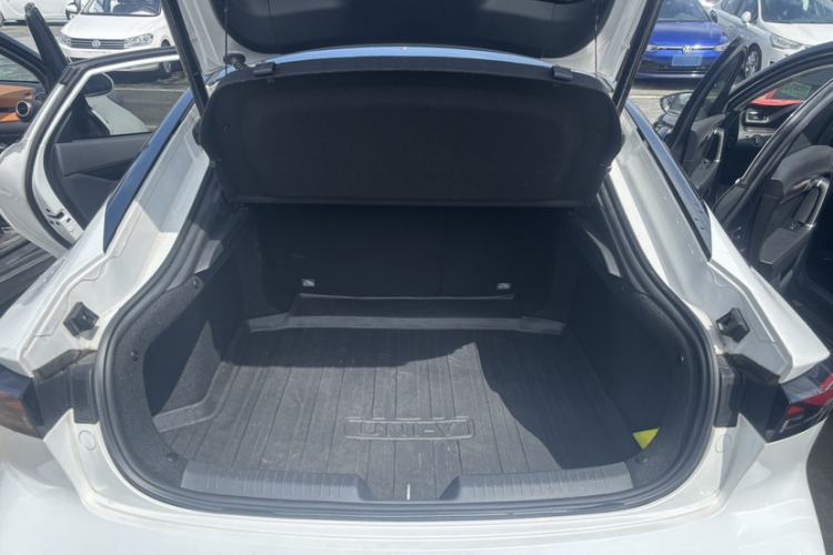 Used CHANGAN UNI-V 2023 1.5T Prestige Model