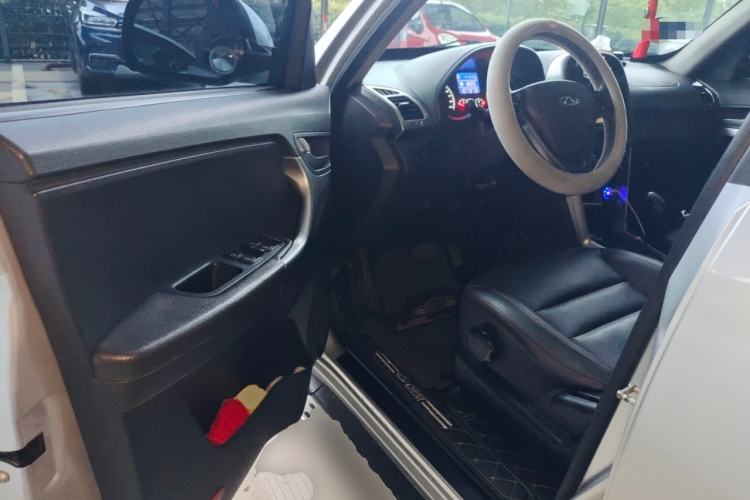 Used Chery Tiggo 3 2015 1.6L CVT ZhiShang Sport Edition
