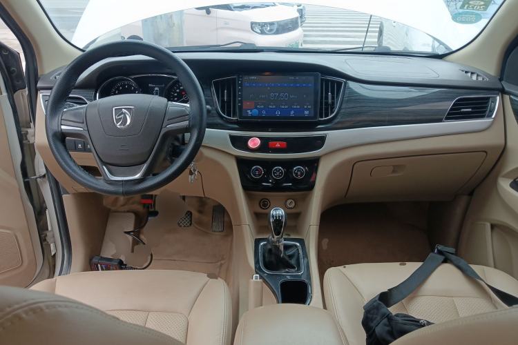 Used Baojun 730 2016 1.5L Manual Comfort Version 7 Seats China V Emission Standard