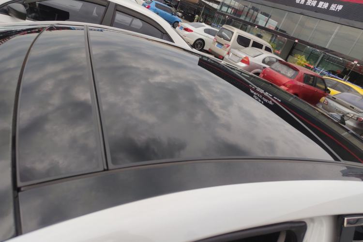 Used Hyundai Mistra 2014 1.8L Automatic Deluxe DLX Model Roof