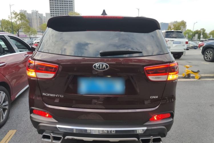 Used Kia Sorento 2015 Sorento L 2.2T Diesel 4WD Elite Edition 7 Seats China IV Standard Rear