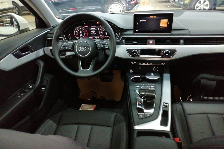 Used Audi A4L 2019 40 TFSI Fashion Edition China VI Emission Standard